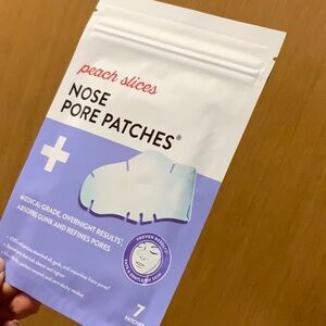 Peach and Lily Peach Slices nose pore patches